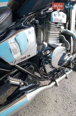Мотоцикл Круізер Geon Invader 2013 в Львові