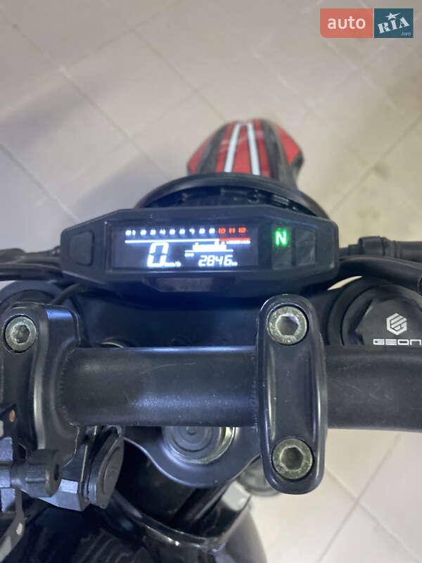 Скремблер Geon Rockster 2023 в Шепетовке