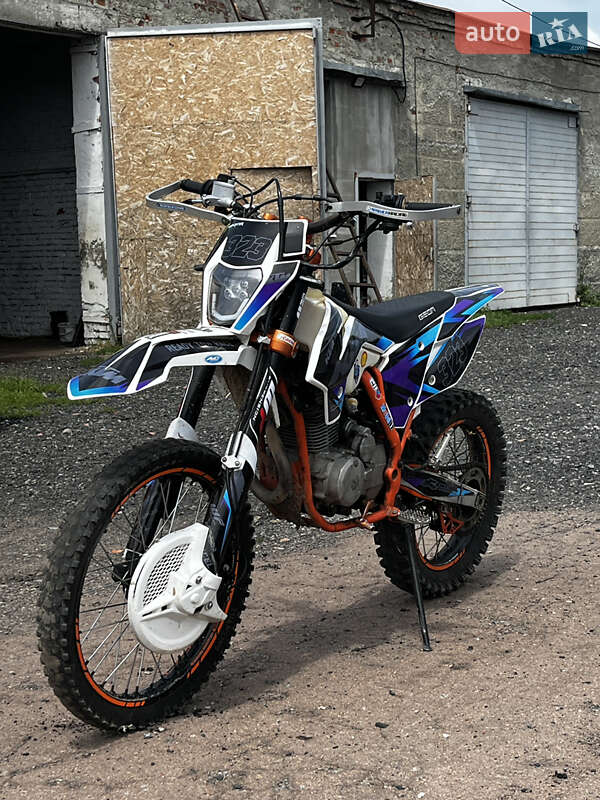 Мотоцикл Позашляховий (Enduro) Geon Terra-X 2021 в Тростянці