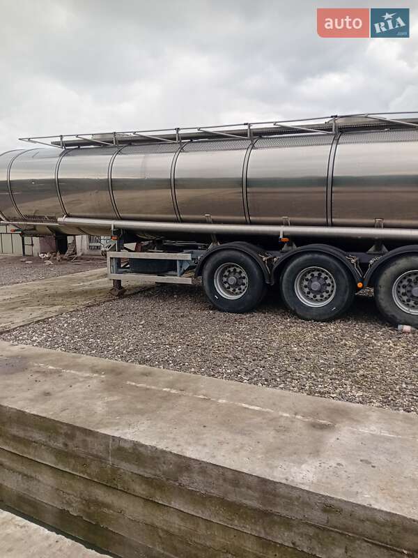 Цистерна напівпричіп Geusens GSA24 1994 в Тернополі фото 3 Цистерна напівпричіп Geusens GSA24 1994 в Тернополі