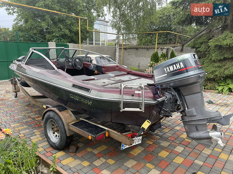 Лодка Glastron Glastron 1993 в Одессе