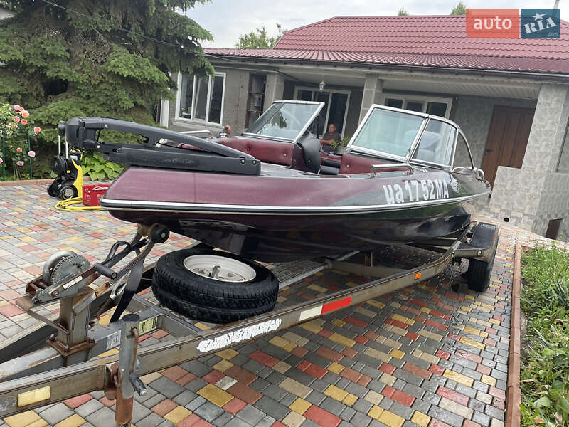 Лодка Glastron Glastron 1993 в Одессе