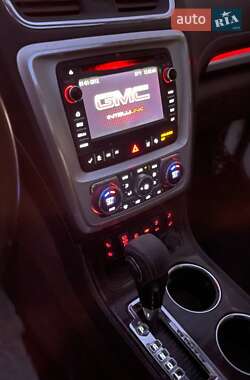 Позашляховик / Кросовер GMC Acadia 2016 в 