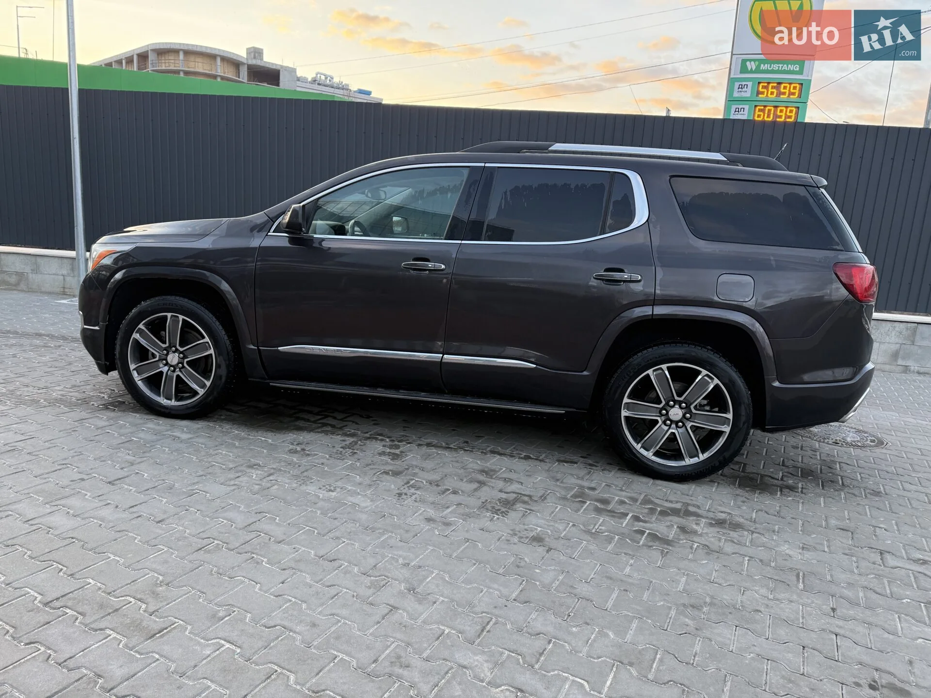2017 GMC Acadia - мініатюра 5