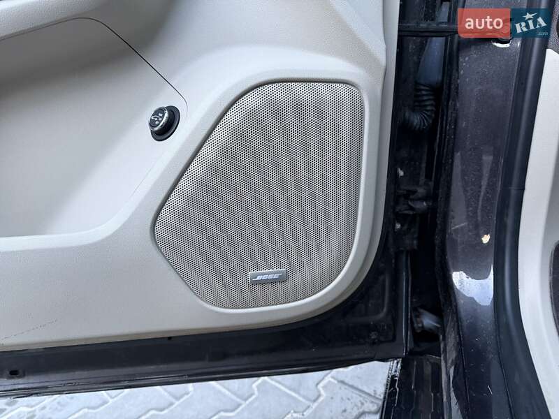 Позашляховик / Кросовер GMC Acadia 2017 в Києві