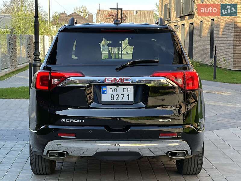 Позашляховик / Кросовер GMC Acadia 2016 в Тернополі