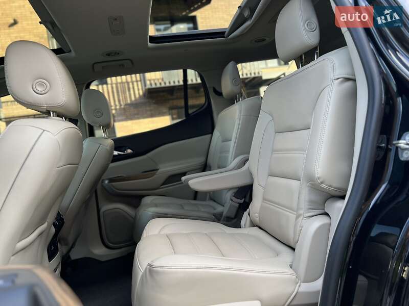 Позашляховик / Кросовер GMC Acadia 2016 в Тернополі