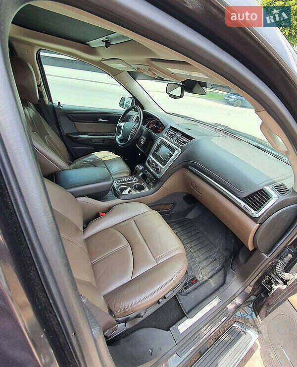 Позашляховик / Кросовер GMC Acadia 2015 в Херсоні