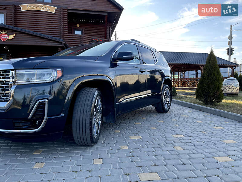 GMC Acadia 2020