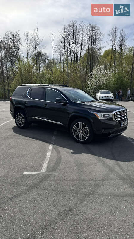 GMC Acadia 2018