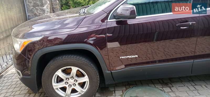 Позашляховик / Кросовер GMC Acadia 2017 в Києві