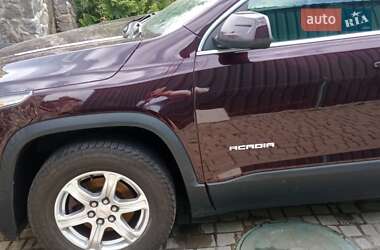 Внедорожник / Кроссовер GMC Acadia 2017 в 