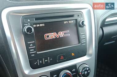 Внедорожник / Кроссовер GMC Acadia 2013 в 