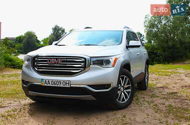 Внедорожник / Кроссовер GMC Acadia 2017 в Киеве