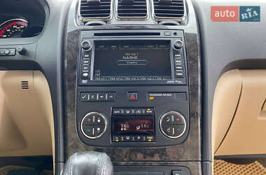 Внедорожник / Кроссовер GMC Acadia 2012 в 