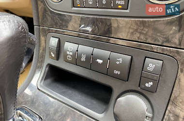 Внедорожник / Кроссовер GMC Acadia 2012 в 