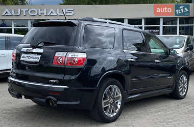 Внедорожник / Кроссовер GMC Acadia 2012 в 