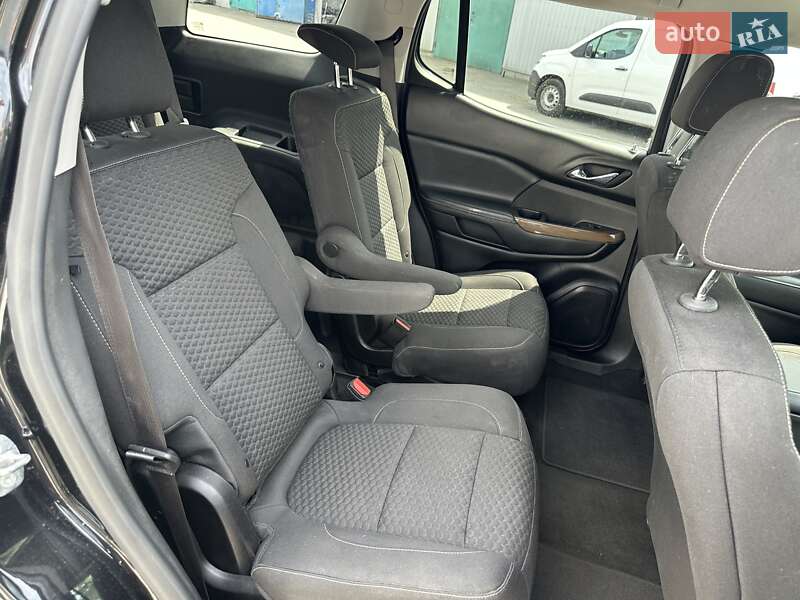 Позашляховик / Кросовер GMC Acadia 2019 в Києві фото 33 Позашляховик / Кросовер GMC Acadia 2019 в Києві