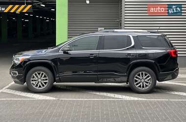 Позашляховик / Кросовер GMC Acadia 2016 в 