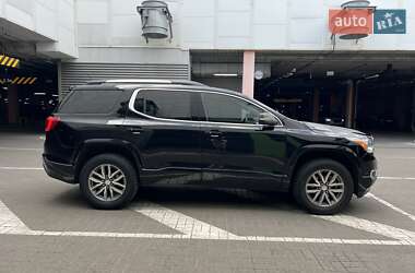 Позашляховик / Кросовер GMC Acadia 2016 в 