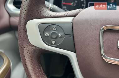 Позашляховик / Кросовер GMC Acadia 2016 в 