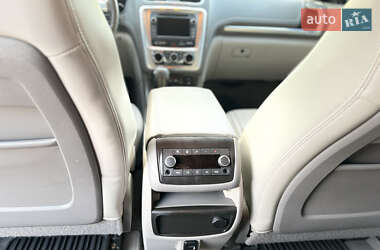 Внедорожник / Кроссовер GMC Acadia 2017 в 