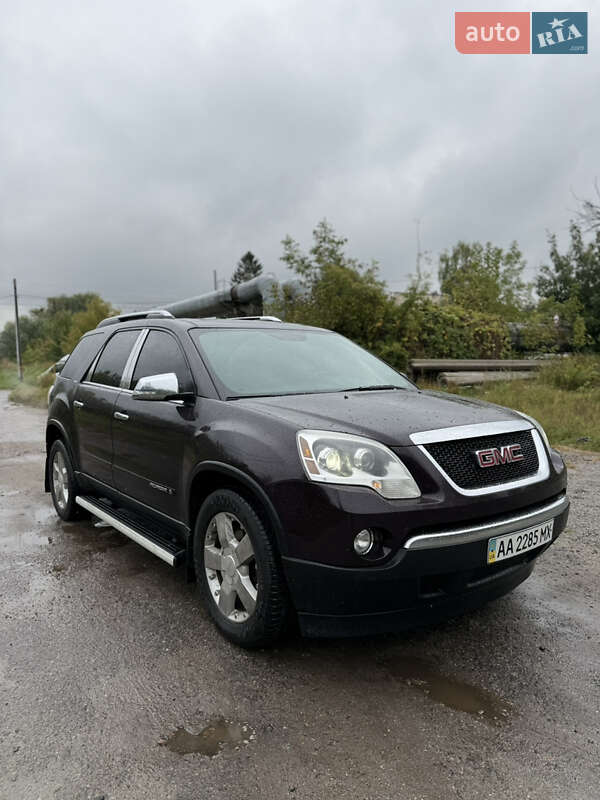 Внедорожник / Кроссовер GMC Acadia 2008 в Киеве