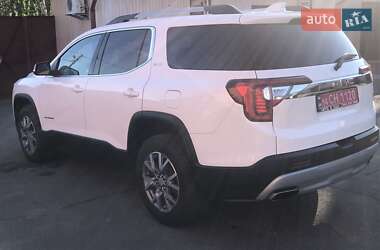 Внедорожник / Кроссовер GMC Acadia 2021 в 