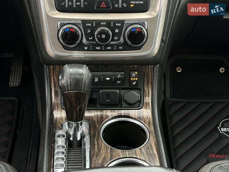 Внедорожник / Кроссовер GMC Acadia 2014 в Харькове