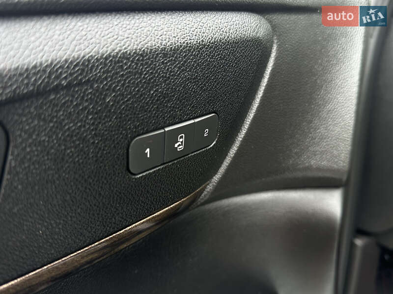 Внедорожник / Кроссовер GMC Acadia 2014 в Харькове