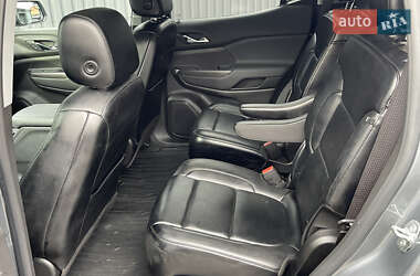 Внедорожник / Кроссовер GMC Acadia 2021 в 