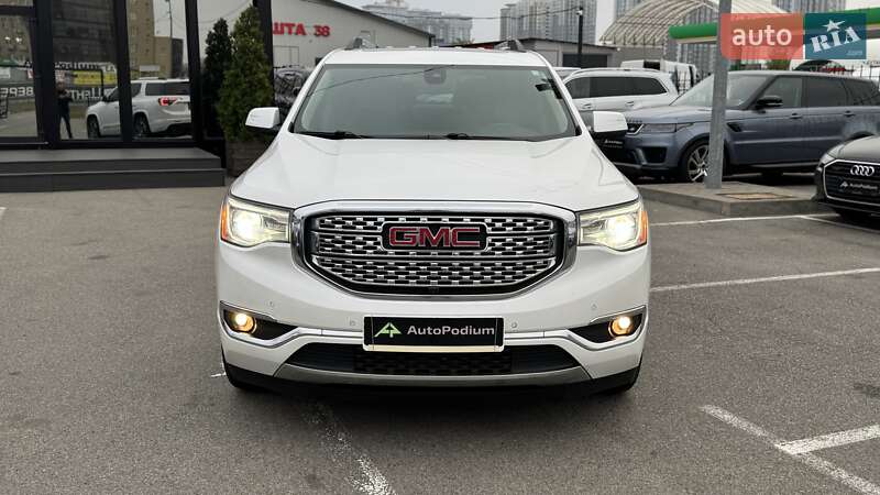 Внедорожник / Кроссовер GMC Acadia 2016 в Киеве фото 3 Внедорожник / Кроссовер GMC Acadia 2016 в Киеве
