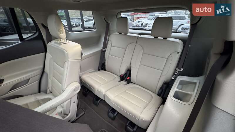 Внедорожник / Кроссовер GMC Acadia 2016 в Киеве фото 32 Внедорожник / Кроссовер GMC Acadia 2016 в Киеве