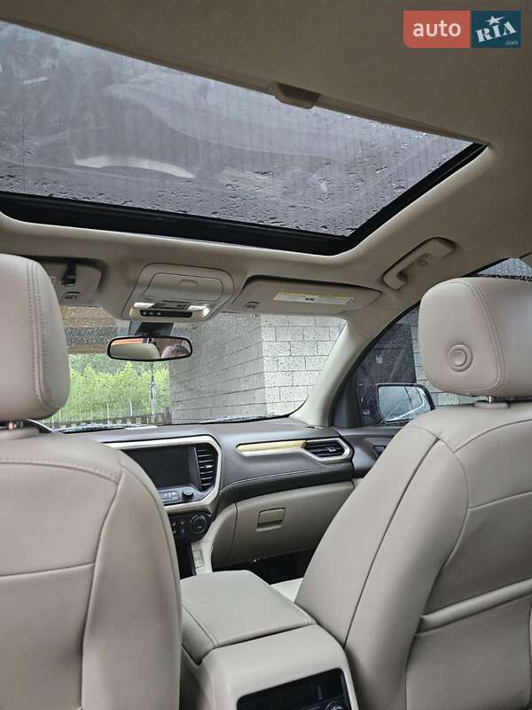 Позашляховик / Кросовер GMC Acadia 2018 в Немовичах