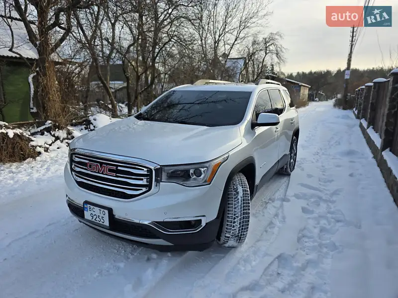 GMC Acadia