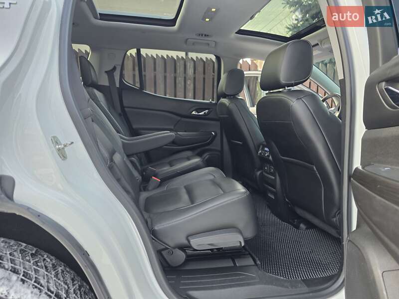 Внедорожник / Кроссовер GMC Acadia 2016 в Киеве фото 29 Внедорожник / Кроссовер GMC Acadia 2016 в Киеве