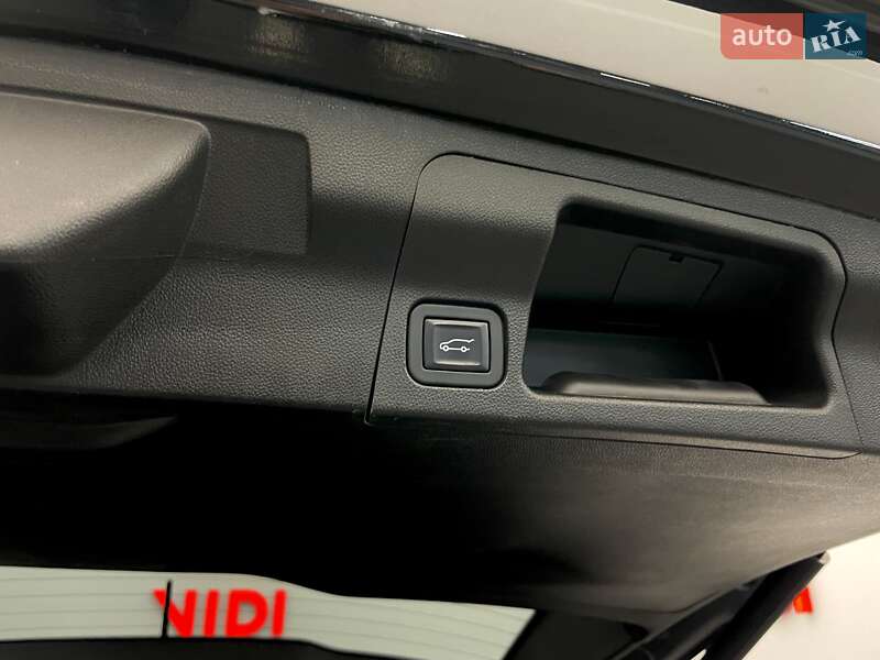 Внедорожник / Кроссовер GMC Acadia 2018 в Киеве