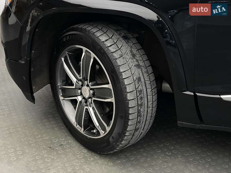 Внедорожник / Кроссовер GMC Acadia 2018 в Киеве