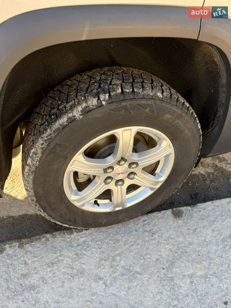 Внедорожник / Кроссовер GMC Acadia 2017 в Василькове