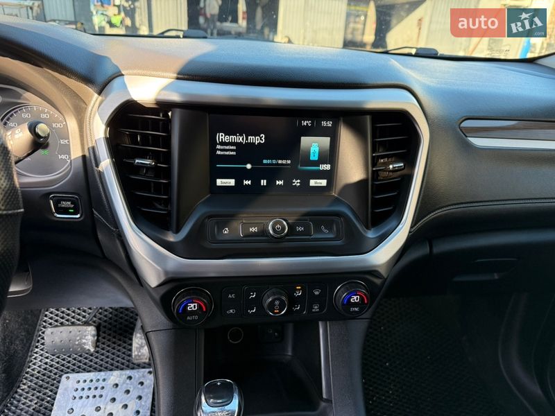 Внедорожник / Кроссовер GMC Acadia 2017 в Василькове