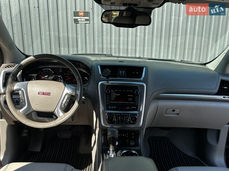 Позашляховик / Кросовер GMC Acadia 2017 в Кривому Розі