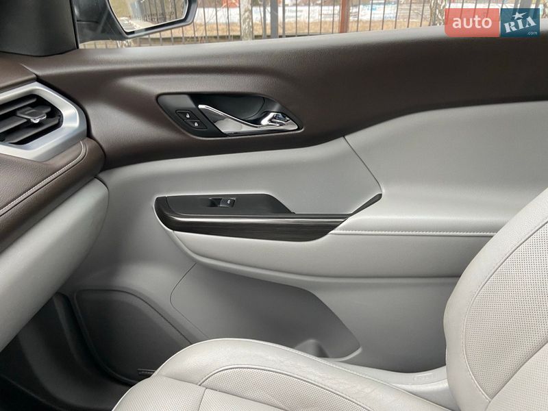 Внедорожник / Кроссовер GMC Acadia 2018 в Киеве фото 12 Внедорожник / Кроссовер GMC Acadia 2018 в Киеве