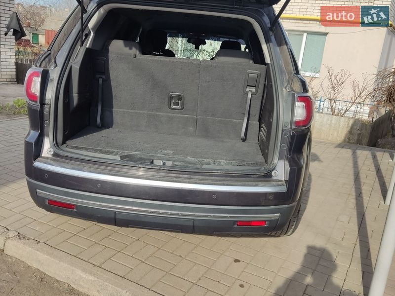 Внедорожник / Кроссовер GMC Acadia 2015 в Вапнярке