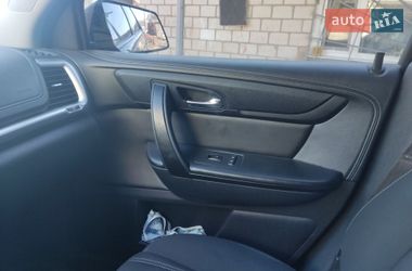 Внедорожник / Кроссовер GMC Acadia 2015 в Вапнярке