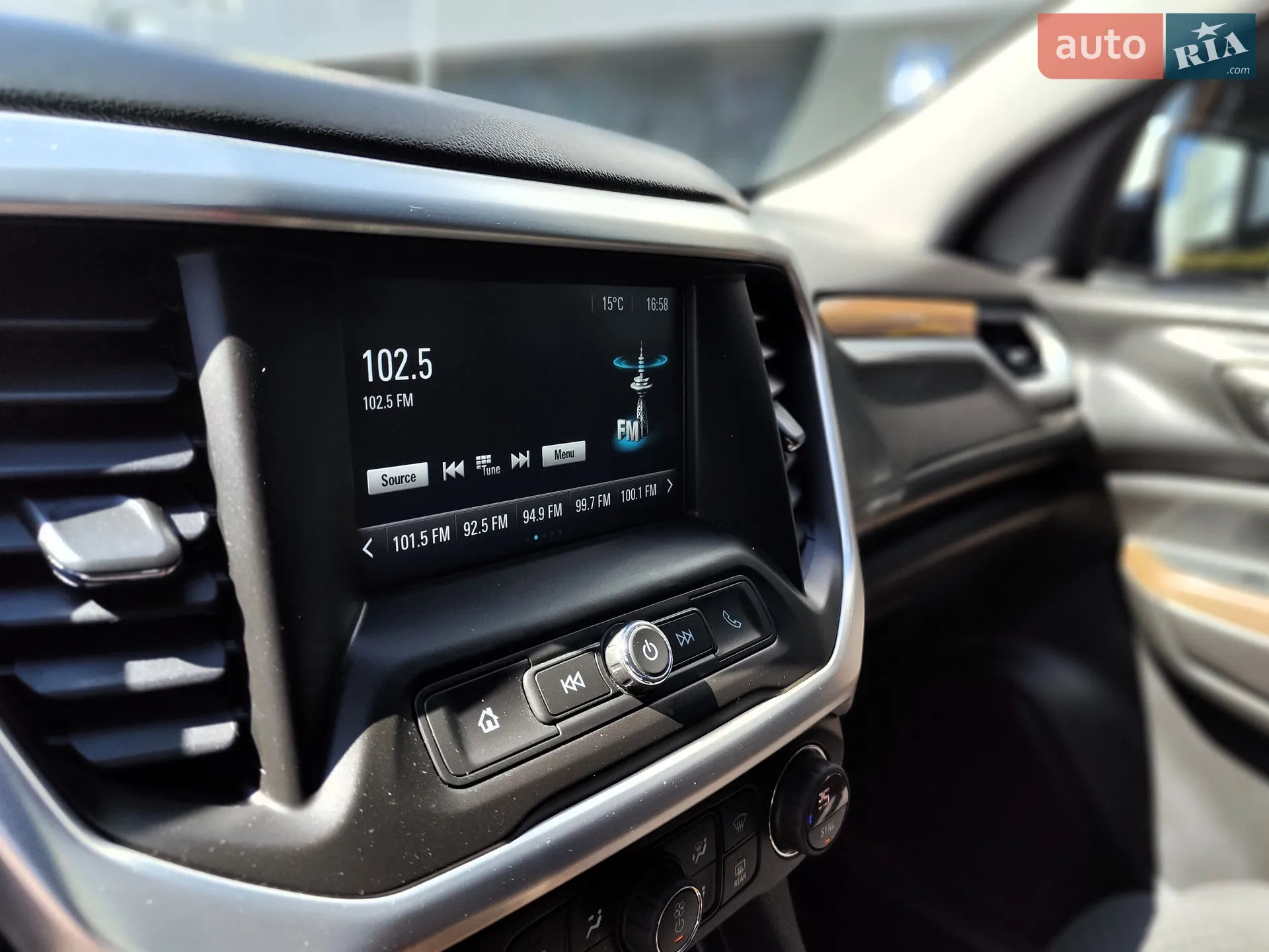 2017 GMC Acadia - мініатюра 40