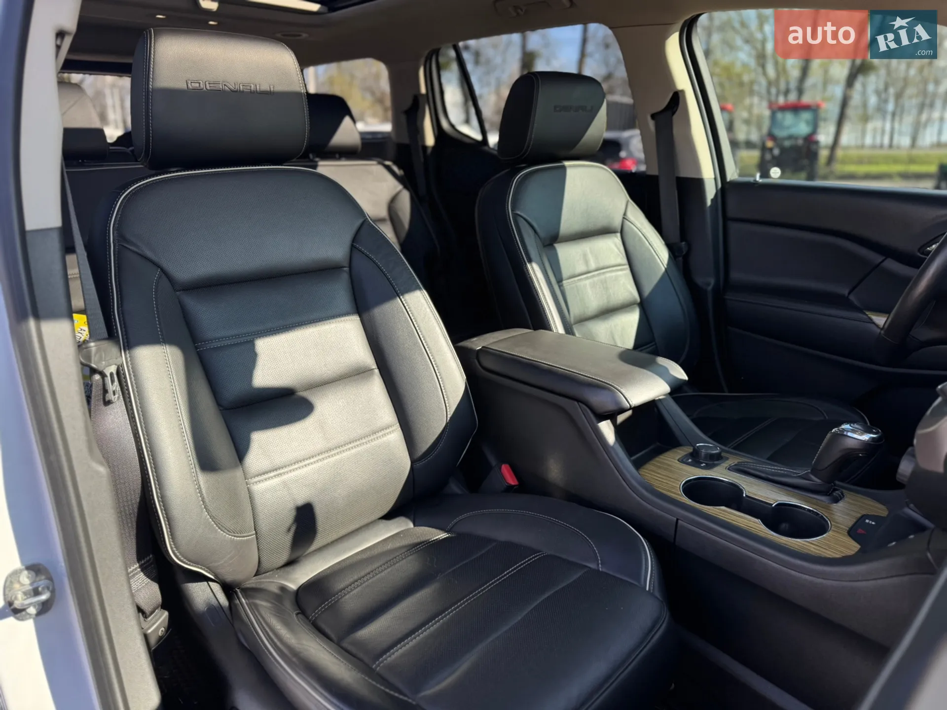 2017 GMC Acadia - мініатюра 19