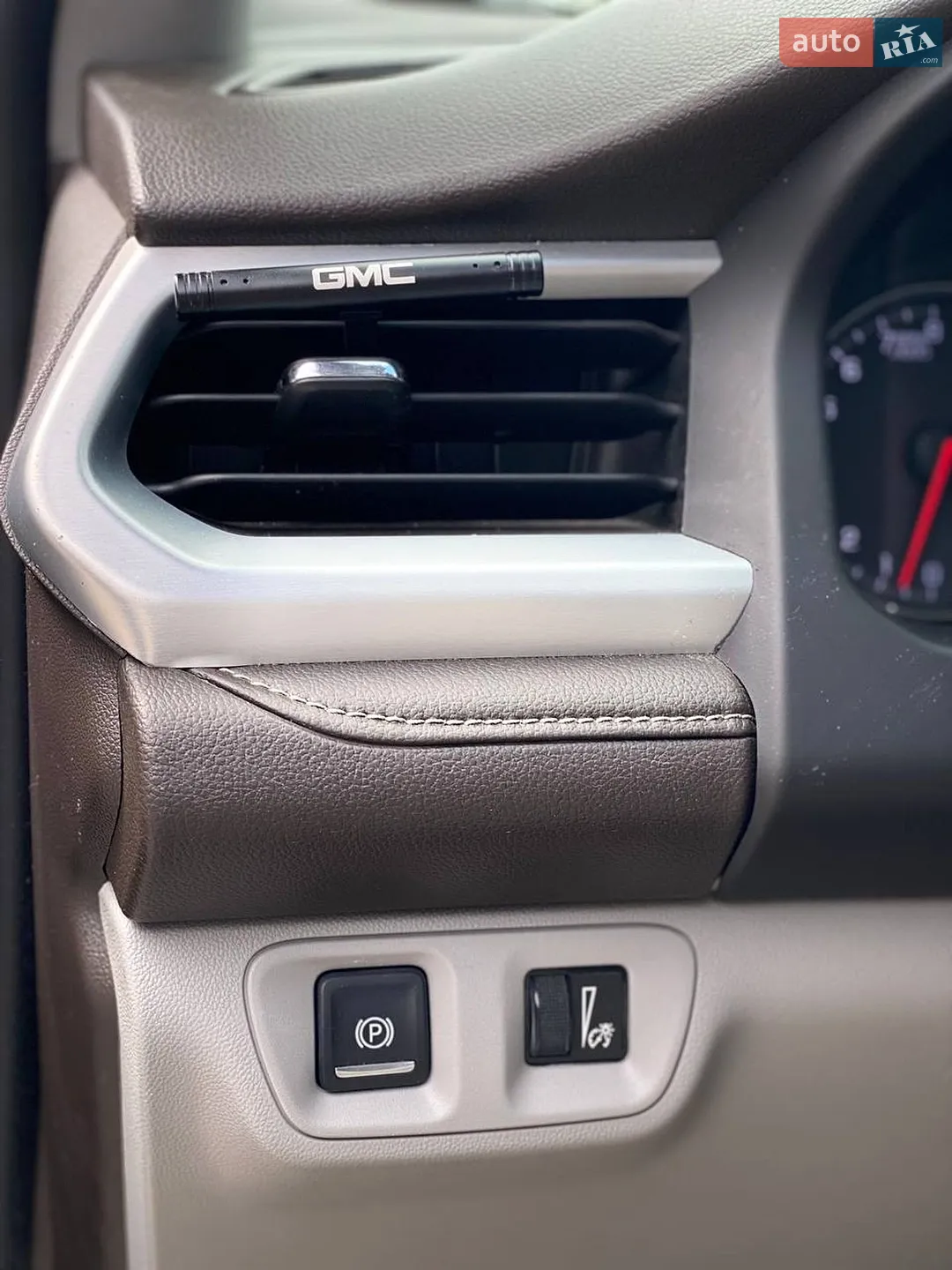 2016 GMC Acadia - мініатюра 24