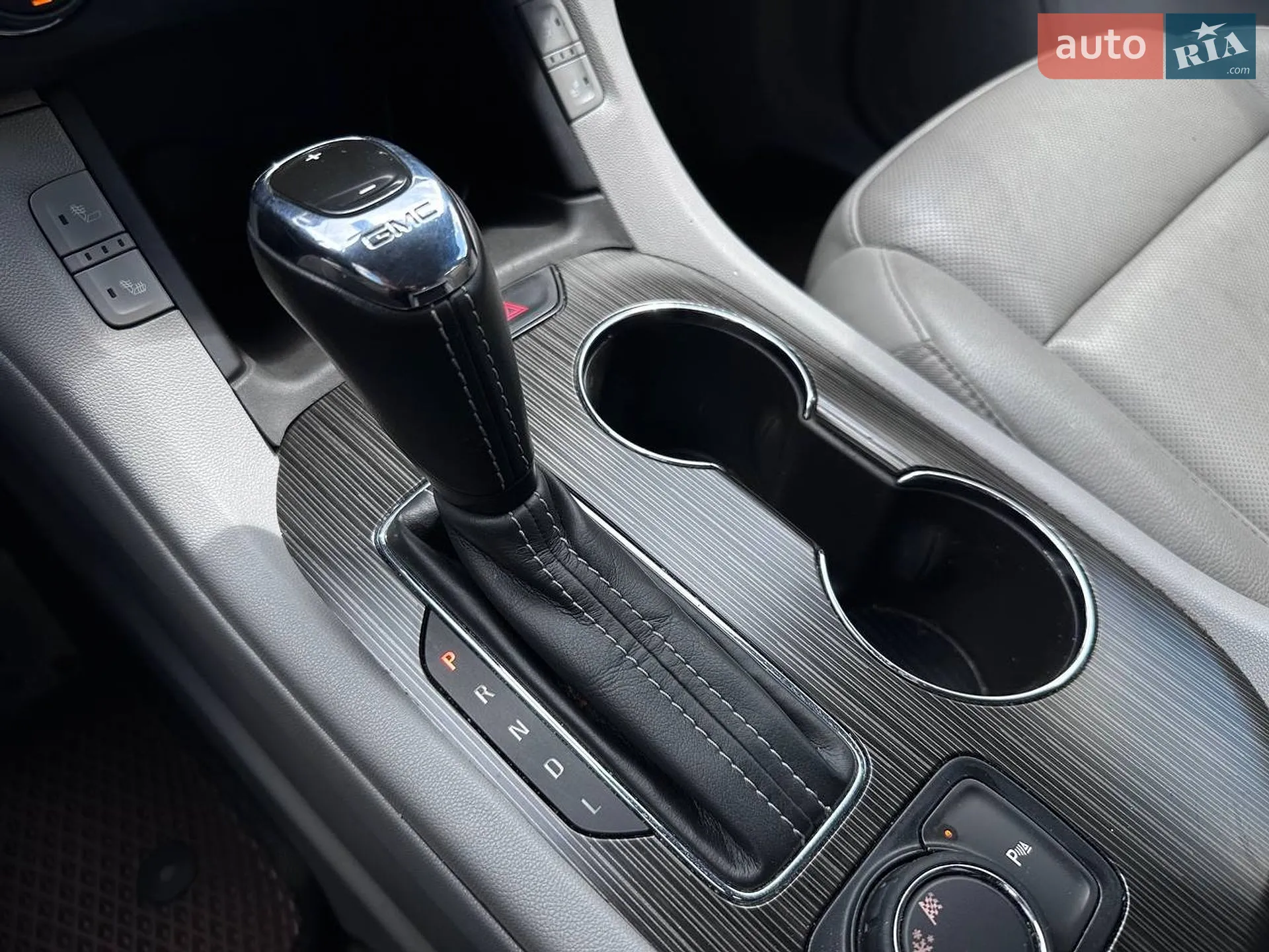 2016 GMC Acadia - мініатюра 27