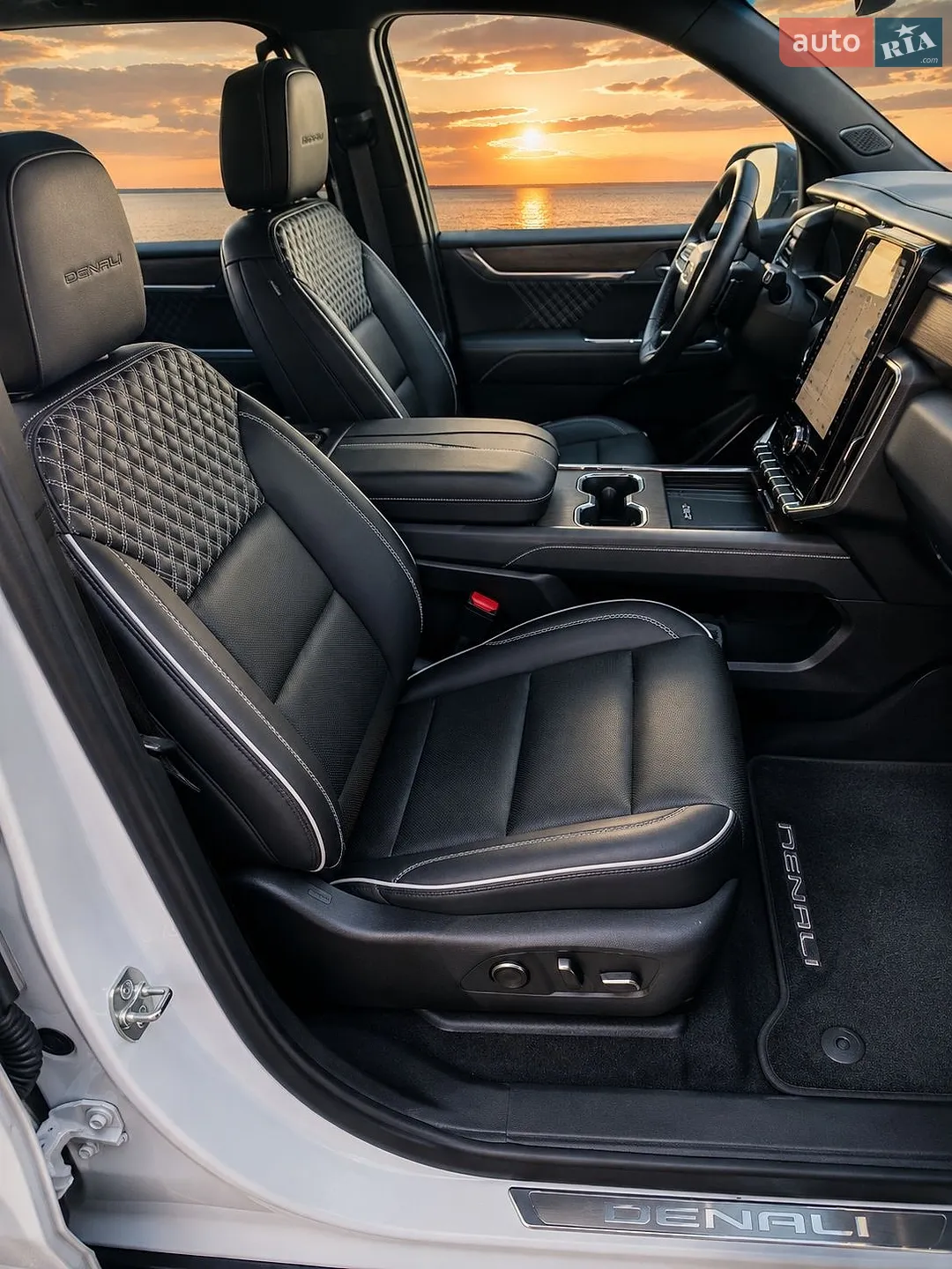 2025 GMC Acadia - мініатюра 8