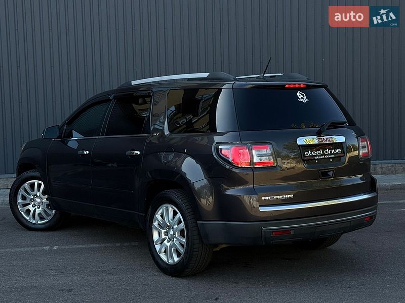 Внедорожник / Кроссовер GMC Acadia 2014 в Николаеве